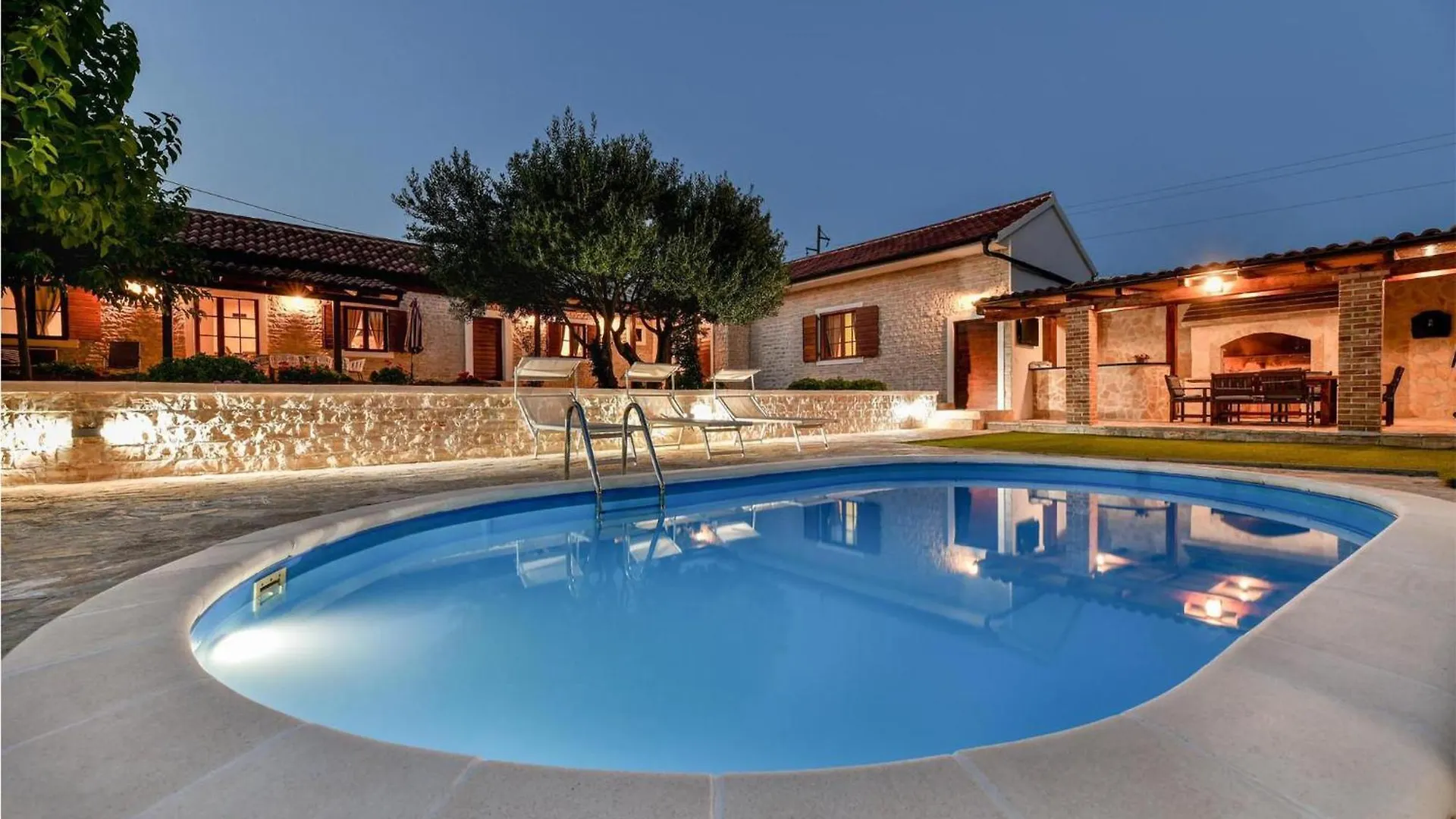 Nice Home In Lisicic With Wifi Lisicici 0*,